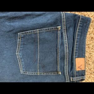 American Eagle women’s jeans